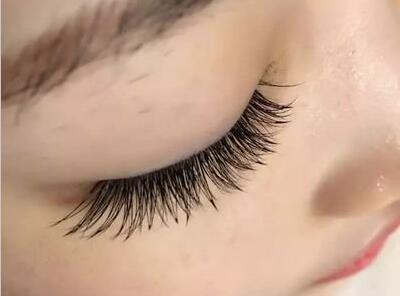 南寧美睫學(xué)校：成為美睫師的必備條件