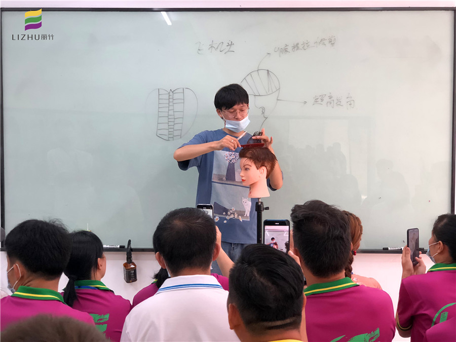 南寧美發(fā)課堂：男士剪發(fā)剪的是什么？