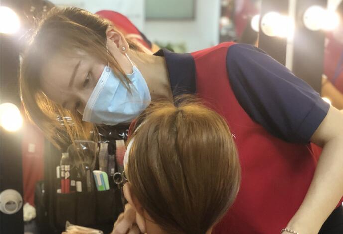 化妝學(xué)員感言：以夢為馬不負韶華