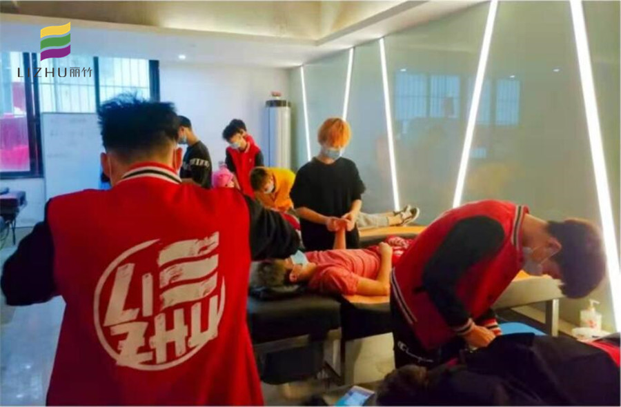 南寧美發(fā)師培訓(xùn)都學(xué)什么？專業(yè)洗護(hù)了解下