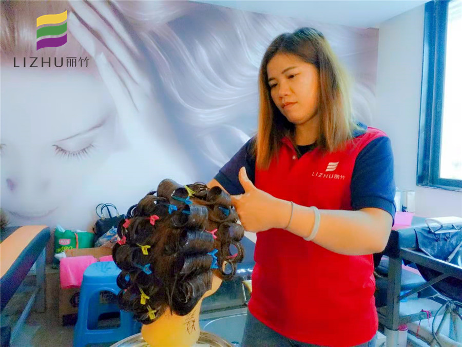 在南寧美發(fā)培訓(xùn)學校學習，每天都格外充實和快樂