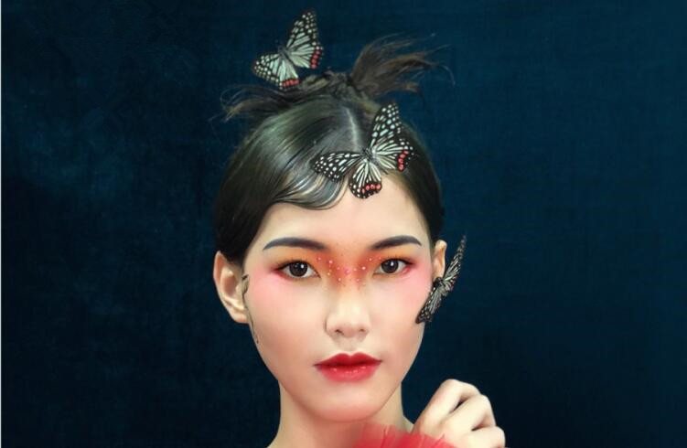 元?dú)夂麏y容，彰顯南寧學(xué)彩妝的學(xué)校哪家?guī)熧Y強(qiáng)