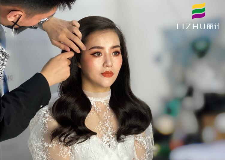 泰式新娘妝容特點 | 麗竹化妝培訓(xùn)學(xué)校分享