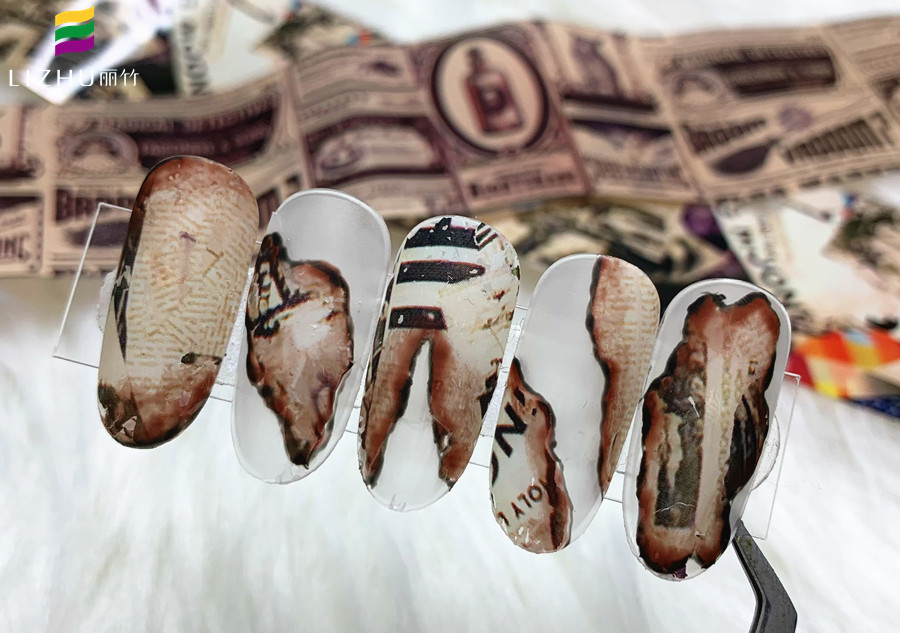 舊報紙美甲作品 |  廣西美甲師培訓作品