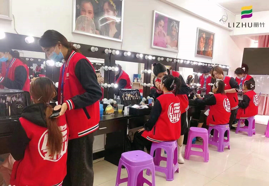 南寧化妝學校怎么招生？來麗竹化妝學?？纯淳椭懒?>
								
								<span id=