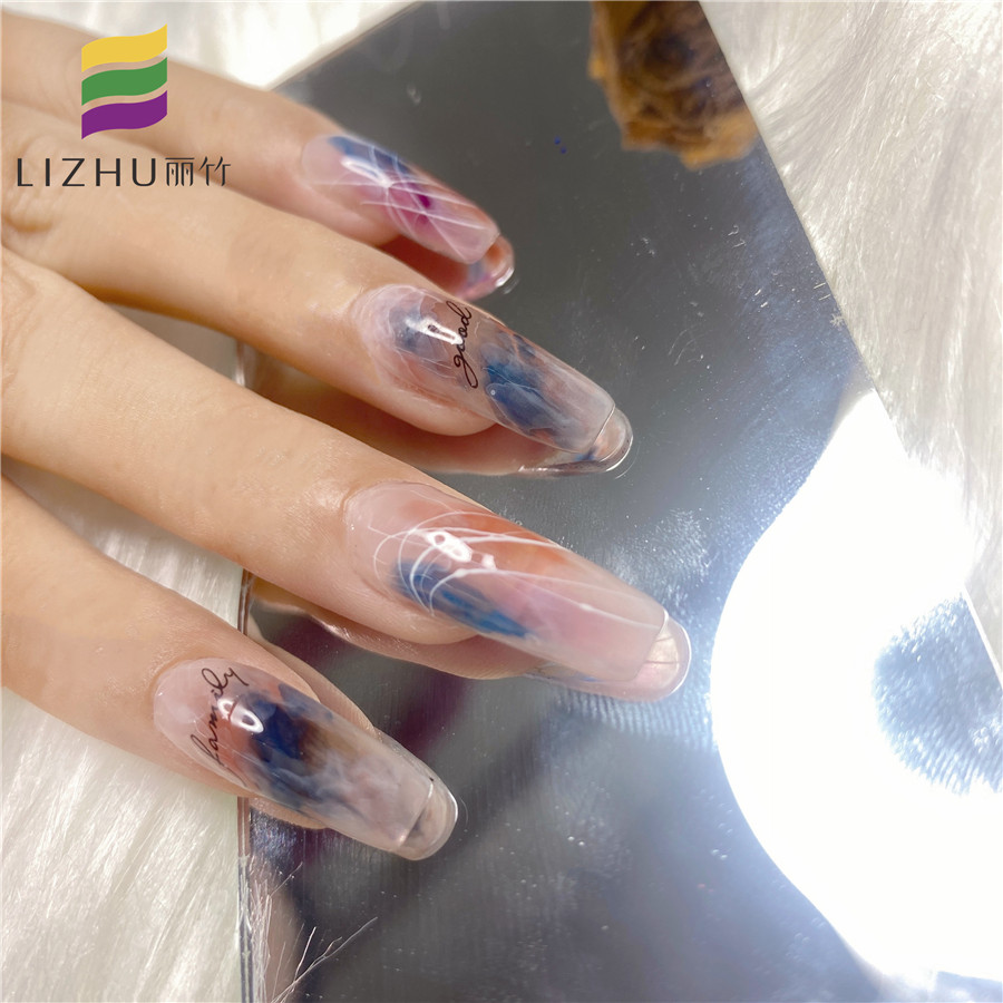 南寧學(xué)美甲作品：日式暈染美甲