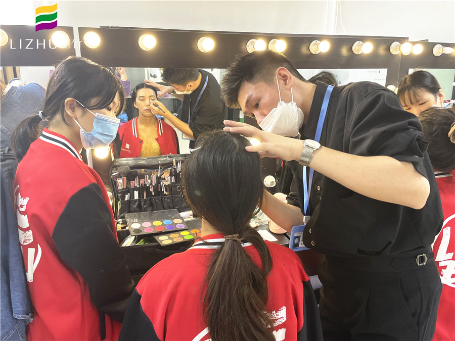 畫眼妝前要做什么？廣西學化妝基礎