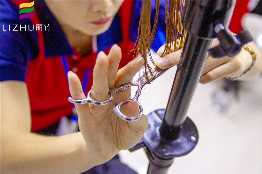 美發(fā)六大修剪動(dòng)作，廣西美發(fā)教學(xué)課件分享