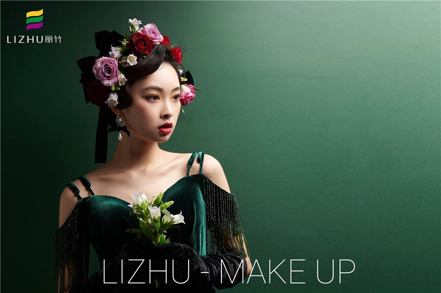 復(fù)古鮮花新娘造型，廣西彩妝學(xué)校十大品牌作品