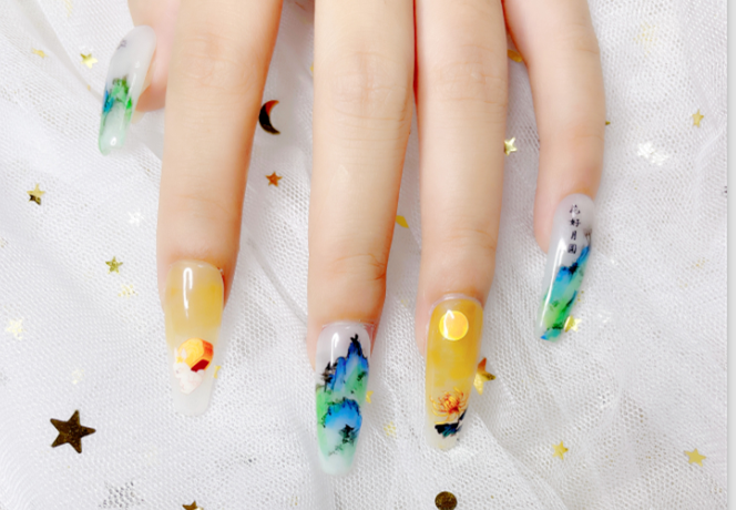 水墨山水美甲 ，廣西美甲學校彩繪美甲作品