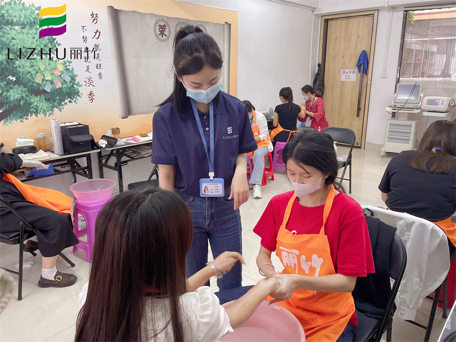 美甲手部護(hù)理的重要性，廣西美甲實(shí)操教學(xué)