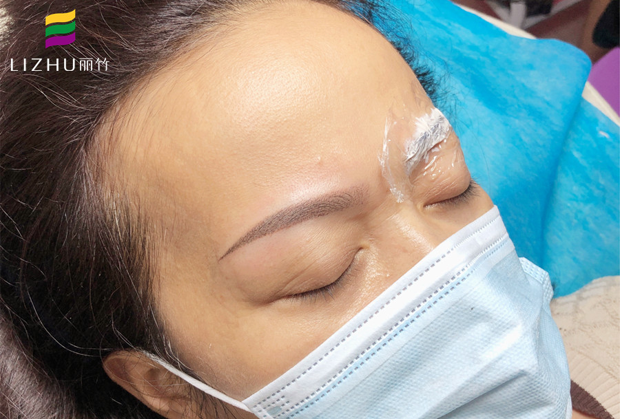 冬天紋繡有哪些注意事項(xiàng)？廣西紋繡學(xué)校排行榜分享要點(diǎn)