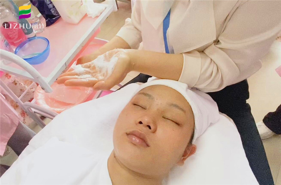 專業(yè)卸妝攻略，南寧美容護膚