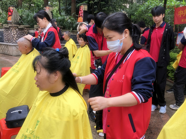 廣西學(xué)美發(fā)有實踐嗎？歡迎到廣西理發(fā)職業(yè)學(xué)校