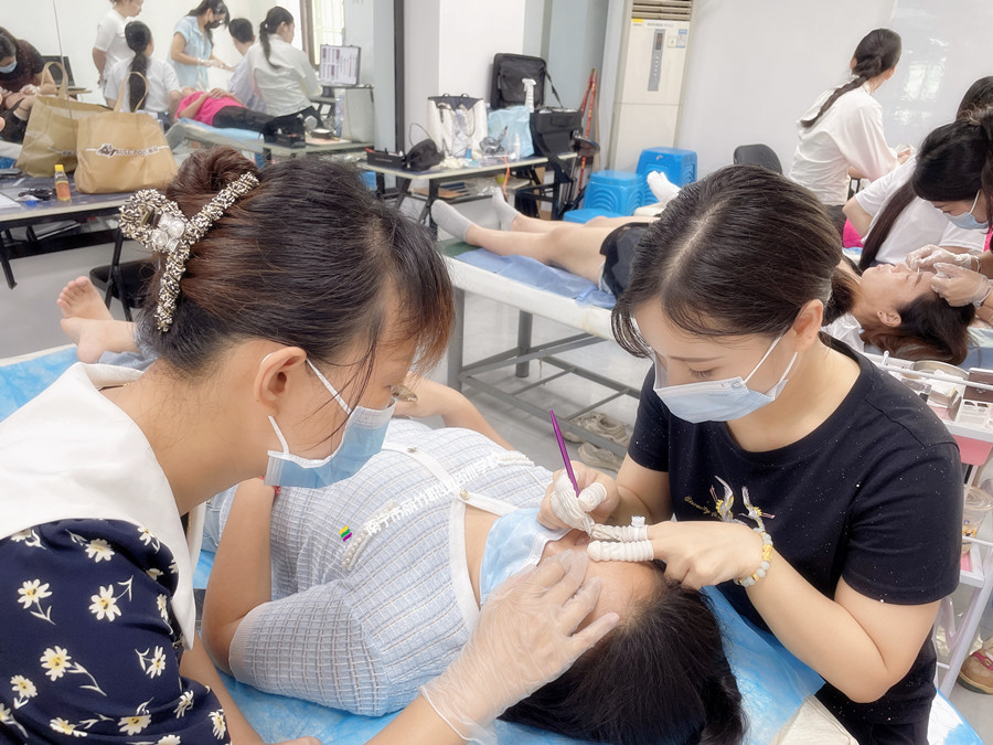 廣西紋繡哪里可以進(jìn)修？色乳的選擇