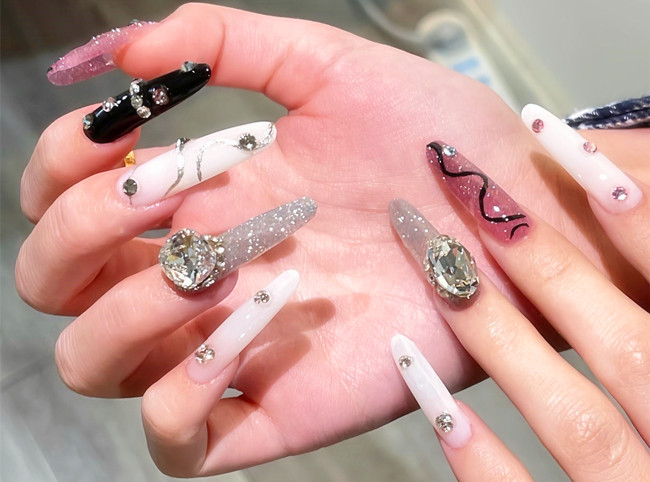 辣妹甜酷風美甲，南寧美甲造型網紅款推薦