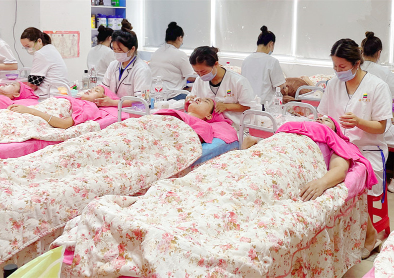 南寧皮膚管理美容：如何使用面霜護膚？