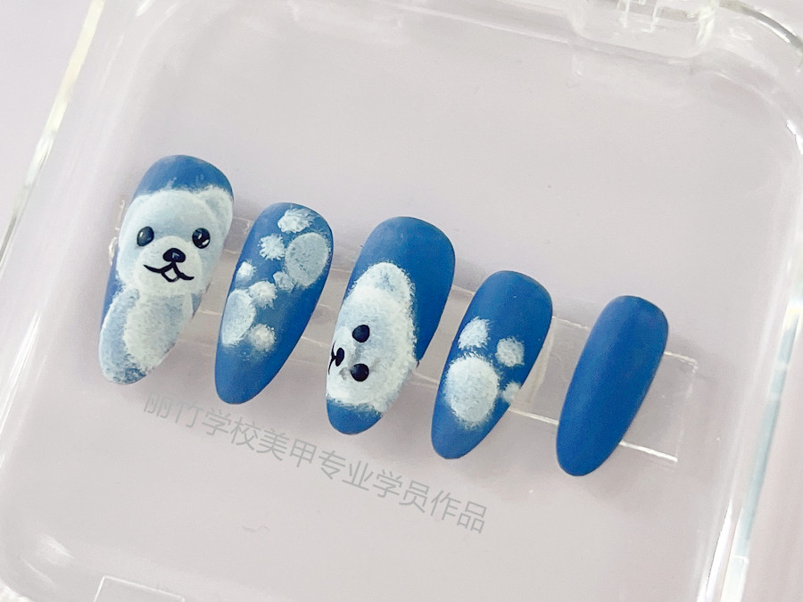 輕松熊美甲，南寧美甲訓(xùn)練課堂作品